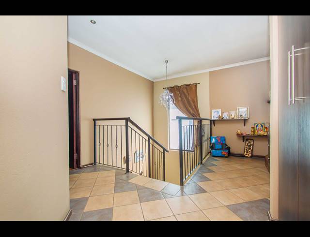 3 BEDROOM HOUSE FOR SALE IN NORTH RIDING